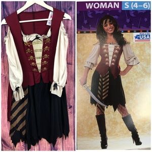 Womans Pirate Costume *SALE ITEM